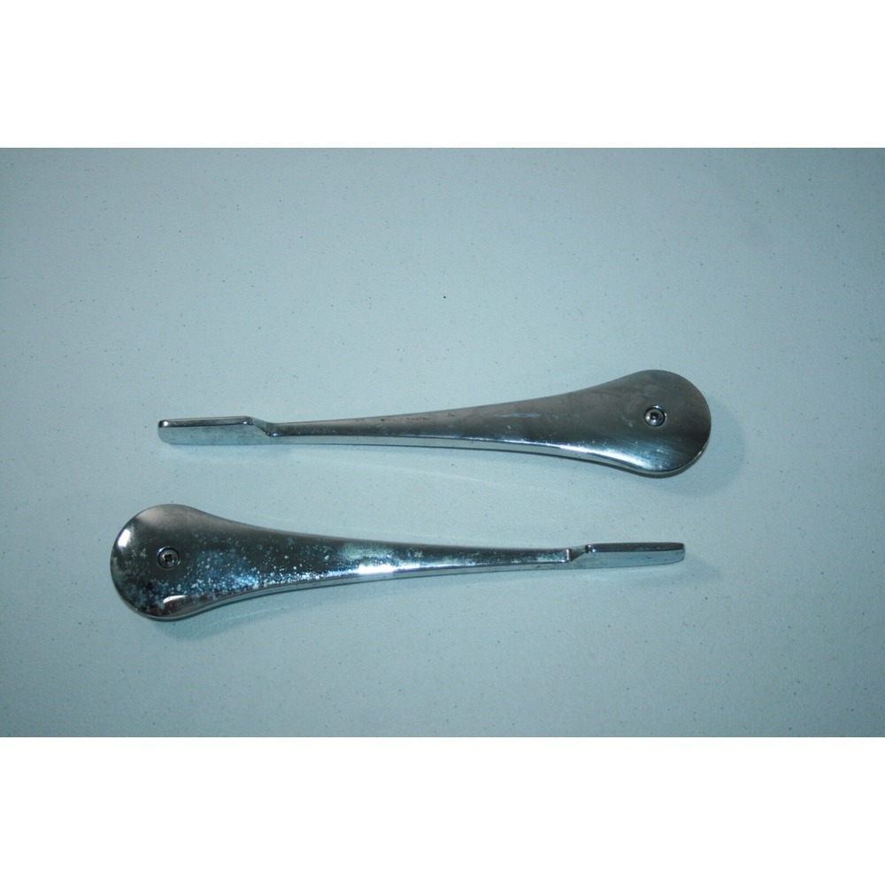 1984-1987 OEM‎ Jaguar XJ6 Series 3 Right/Left Seat Adjustment Lever Pair BAC2532